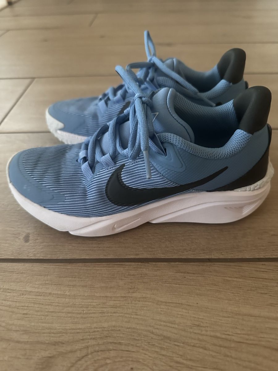 Nike Scarpe per ragazzi: Nike Kinder Turnschuhe – Usato da Brüttisellen venduto da dod_tdz2