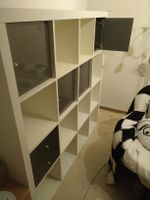 Regal weiss mit Tuere und Schubladen Guter Zustand