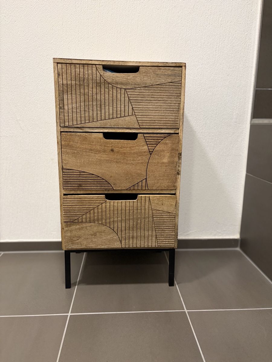 Maisons du monde Commodes: Kommode Holz 3 Schubladen Maison du Monde – D'occasion à Mettmenstetten par F.vieira 1