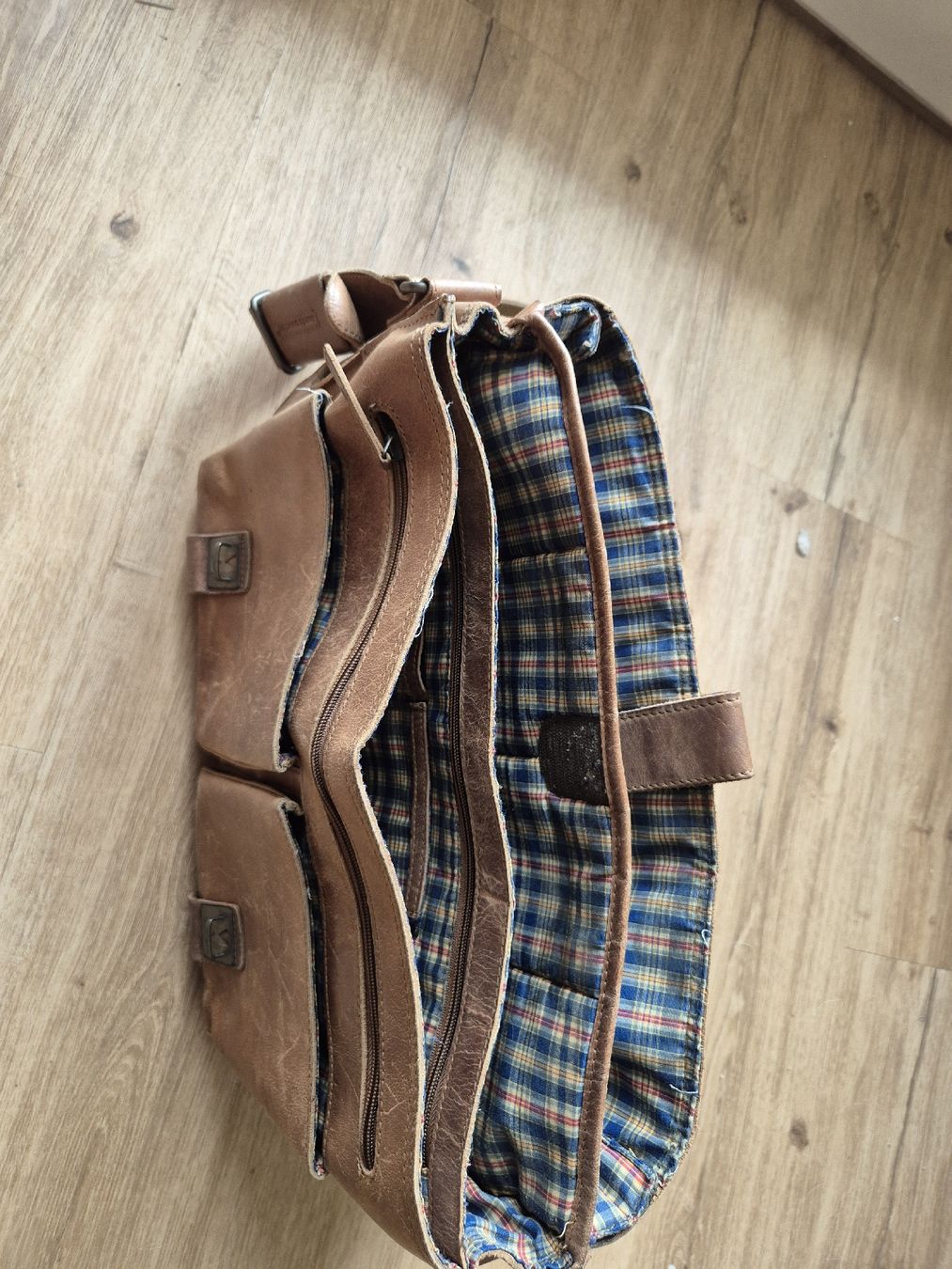 Koffer & Taschen: Ledertasche, Messenger Bag, Umhängetasche – Gebraucht aus Hettlingen von janalea 1