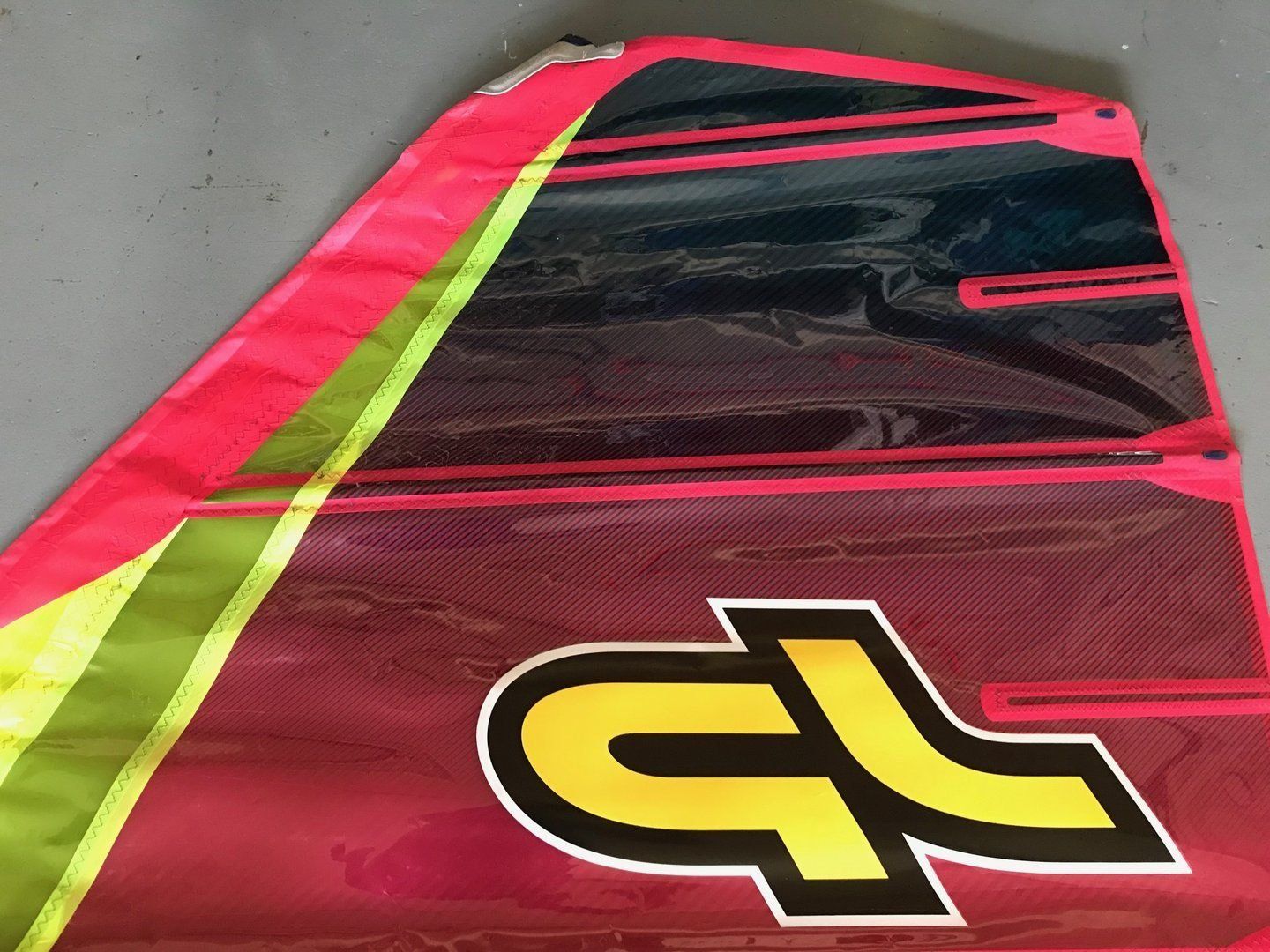 Surf: Windsurfsegel NeilPryde Evo9 12.2m2 – Usato da Lenzburg venduto da Threesixty 4