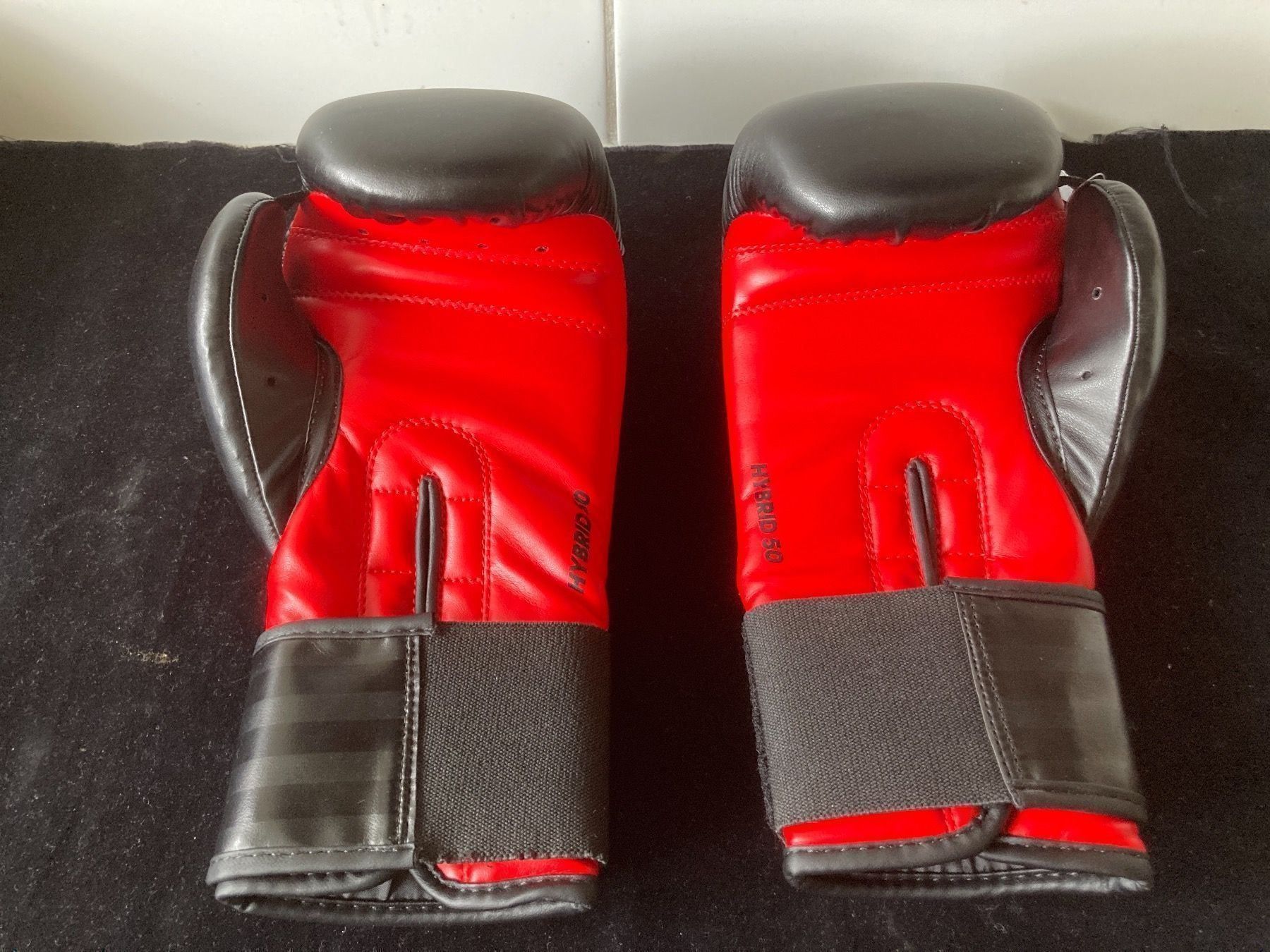 Adidas Guanti & manicotti: Boxing - Boxer - Handschuhe Adidas – Usato da Zürich venduto da Chaeffeler 1