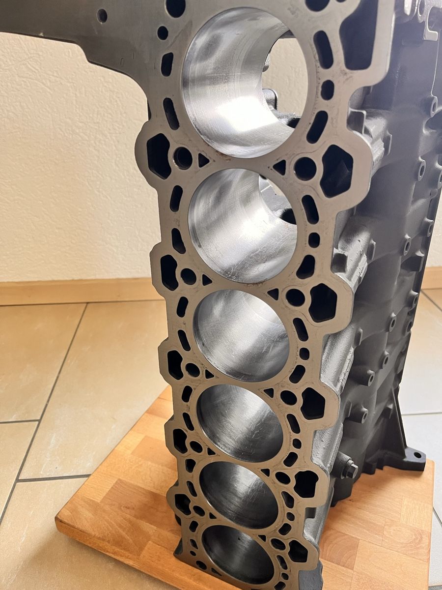 Scaffali: Weinregal Motorblock BMW – Usato da Schwaderloch venduto da Kuffer90 2