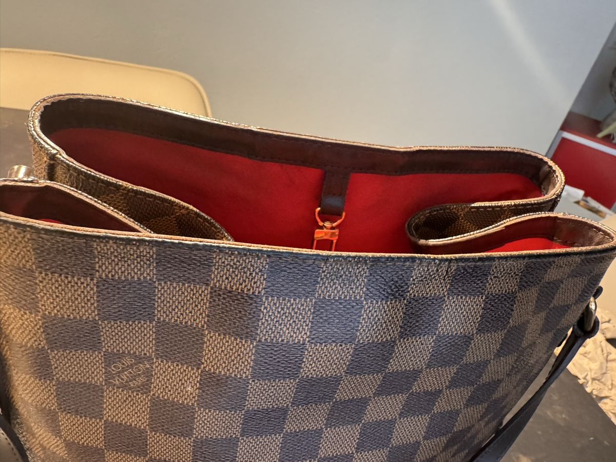 Louis Vuitton Taschen für Damen: Louis Vuitton Umhängetasche – Gebraucht aus Oberwil-Lieli von Analeo 4