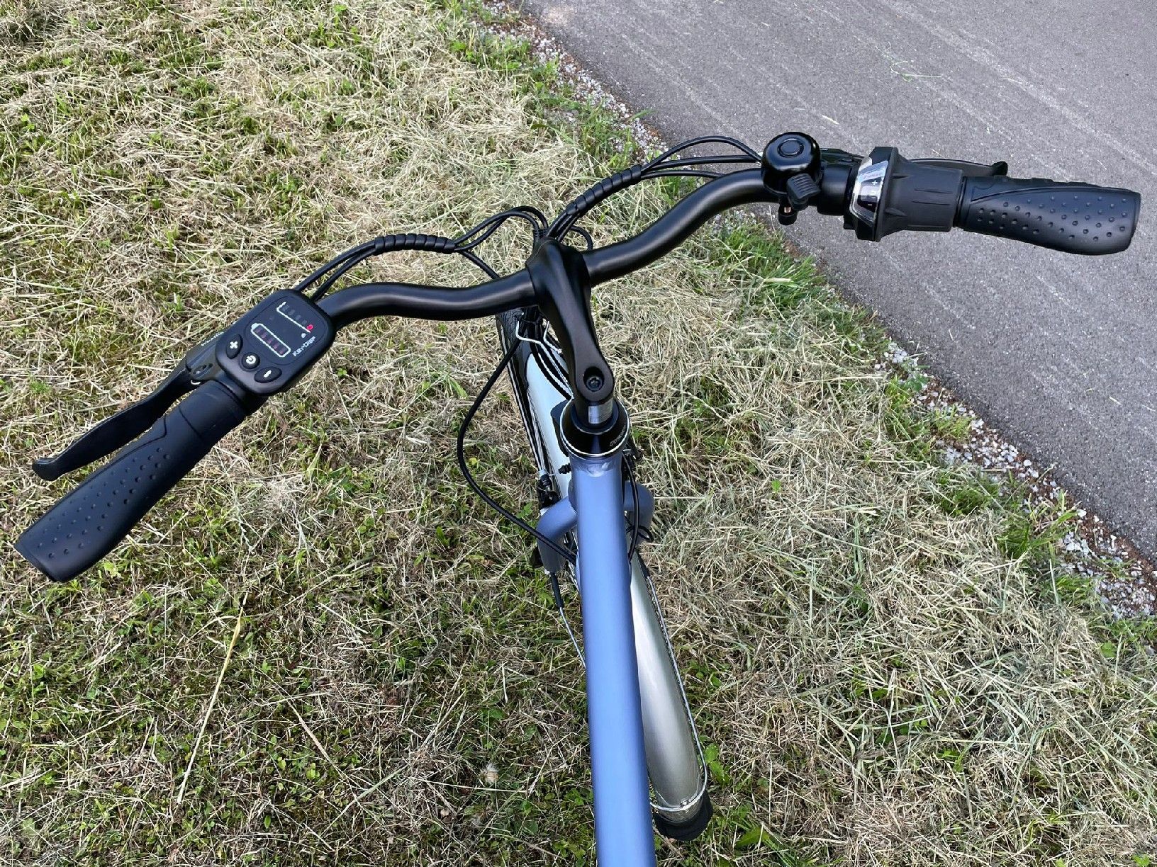 Leopard Biciclette: Leopard E-Bike Easy Man 28, 52 cm, cloud blue neuwertig – Nuovo (secondo la descrizione) da Sirnach venduto da agm_mv57 5
