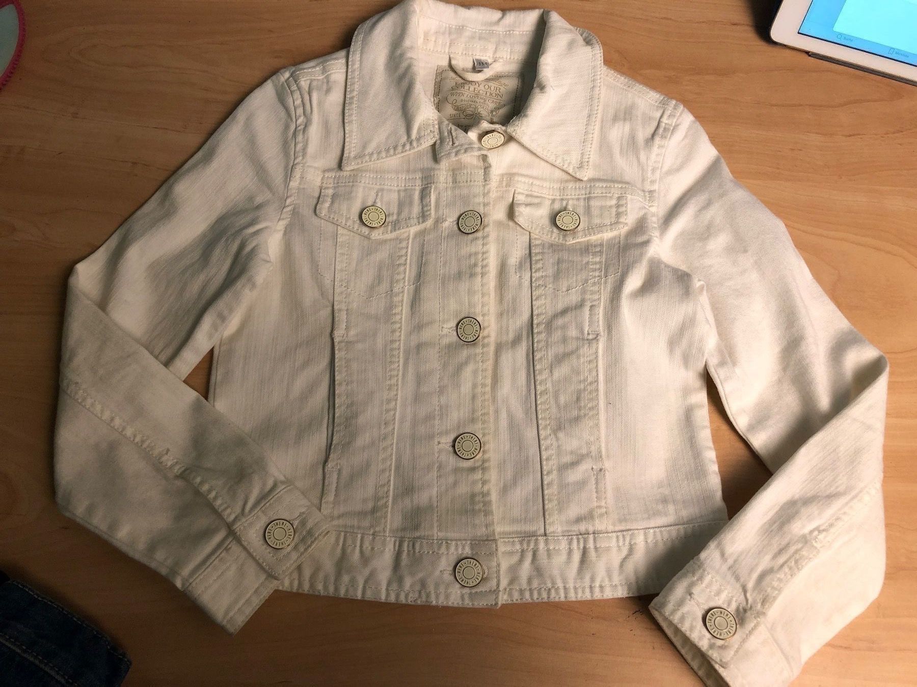 C&A Jacken & Mäntel: Neue C&A Stretch Jeansjacke Gr. 134 – Gebraucht aus Obergerlafingen von cabo4
