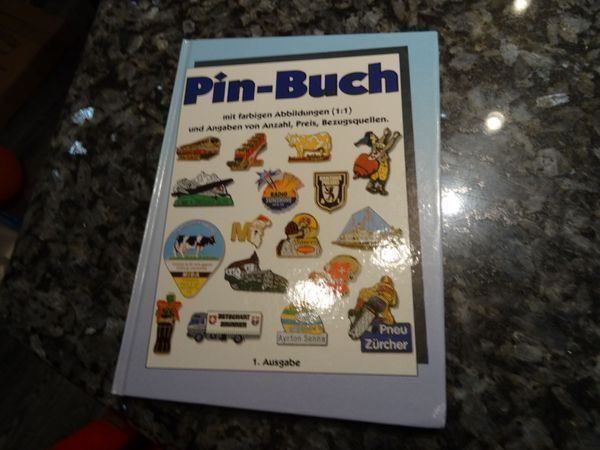 Libri: Pin - Buch  1. Ausgabe – Nuovo e nell'imballaggio originale da Allenwinden venduto da Obalu