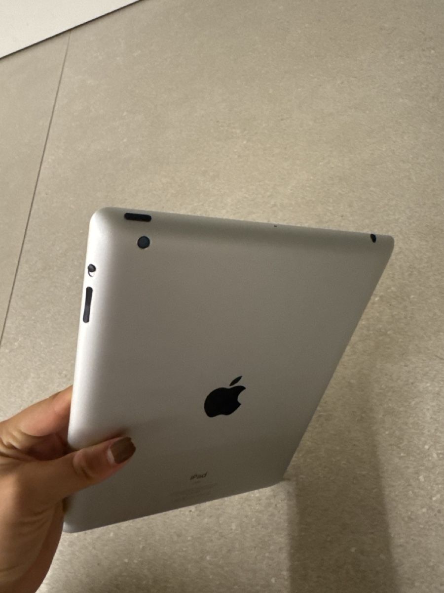 Apple Tablet PC: iPad 3, 32GB, WiFi only model – Usato da Rütihof venduto da ine_6zy5 2