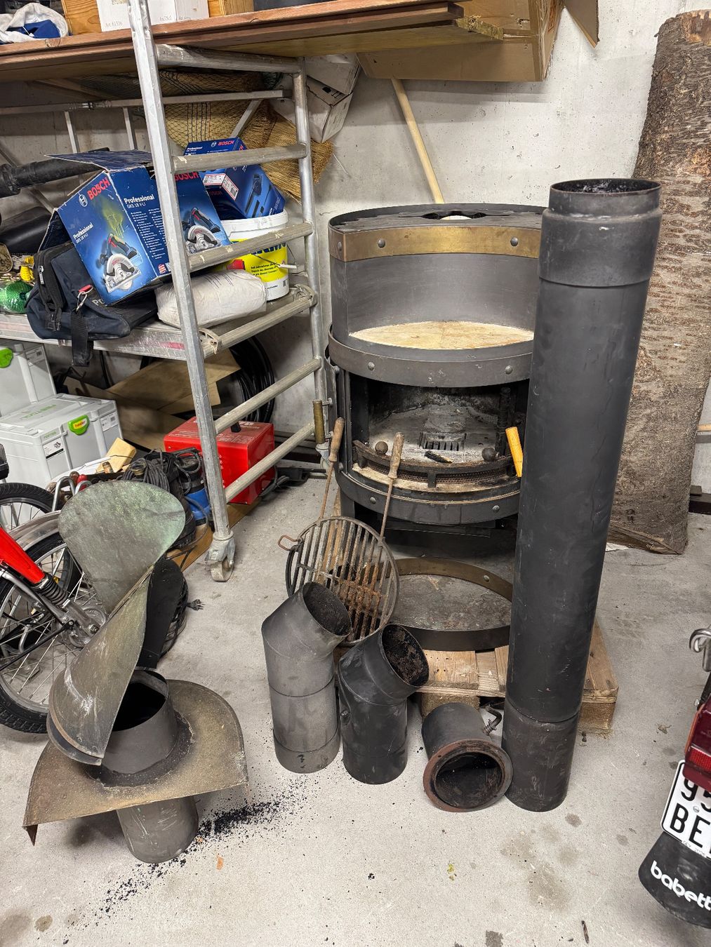Stufe caminetto: Holzofen mit integriertem Grill – Usato da Winterthur venduto da Raffiolii 5