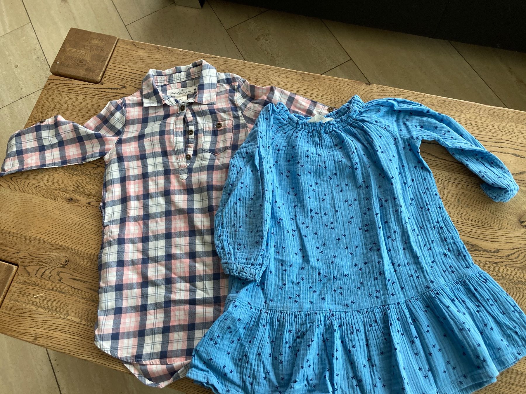 H&M Kleider & Röcke: 2 Langarm Kleider – Gebraucht aus Ebnat-Kappel von Polo011