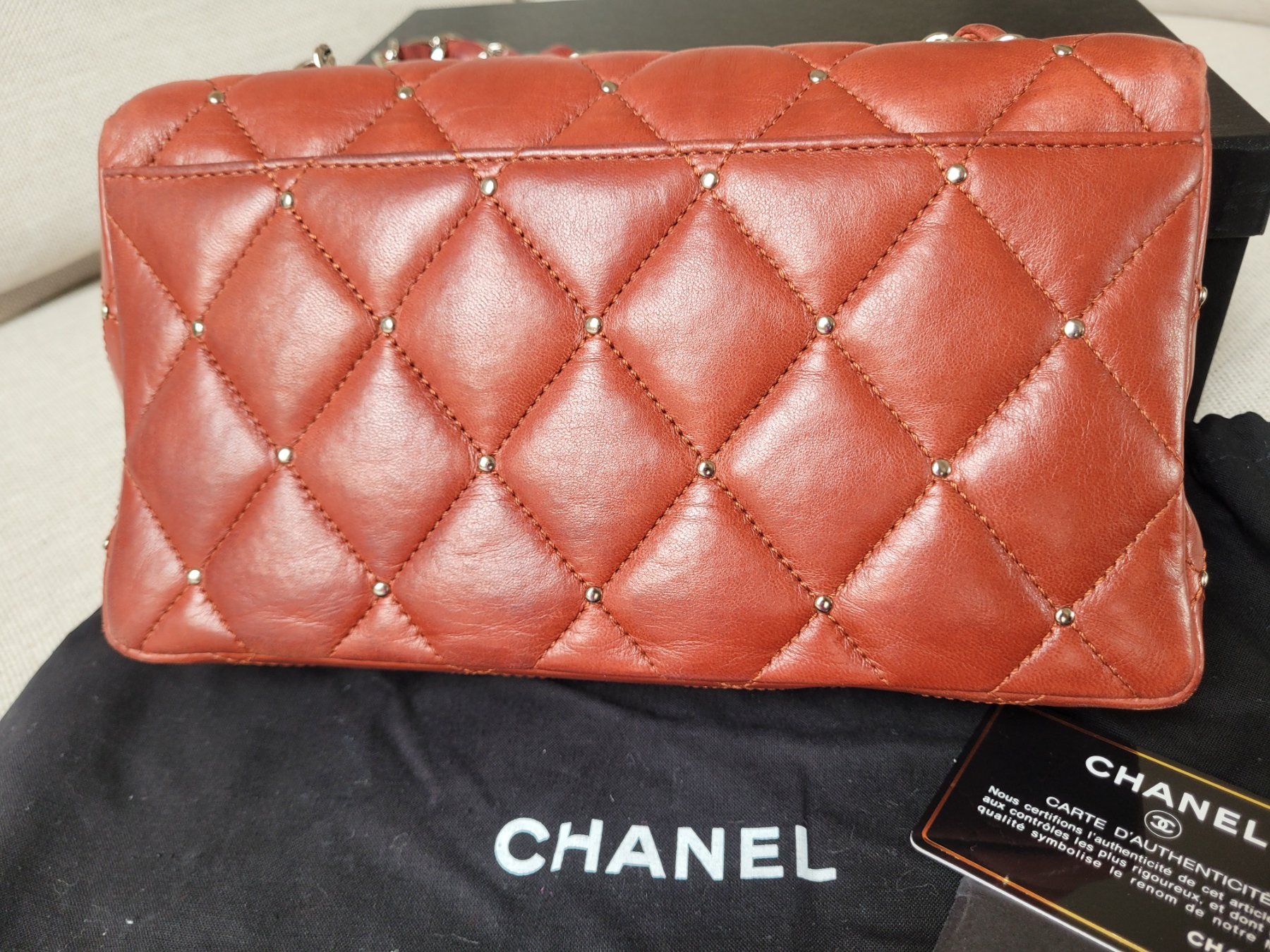 Chanel Borse da donna: Sac Chanel medium timeless clouté – Usato da Bussigny venduto da Gbkit 1