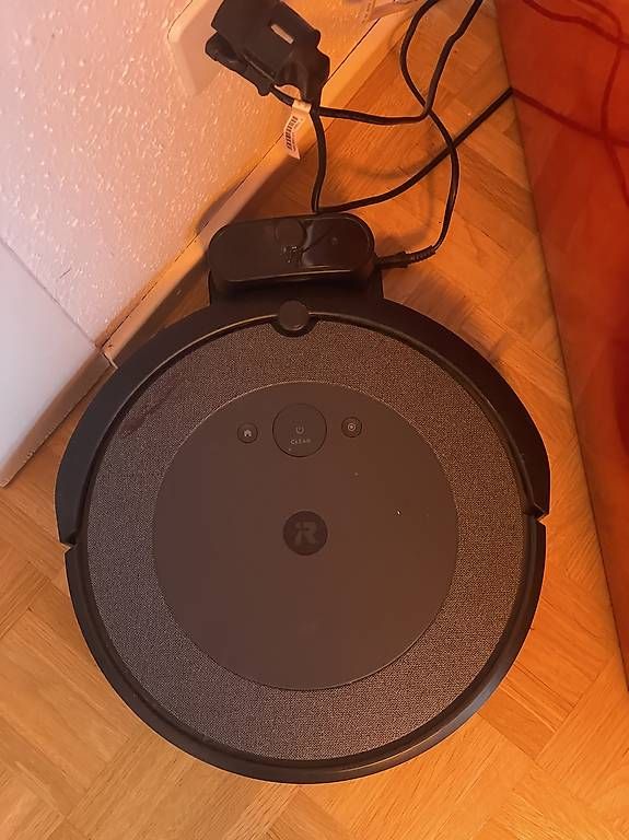 Aspirateurs & Accessoires: iRobot i3 – D'occasion à Zollikofen par spo_b8r5 1