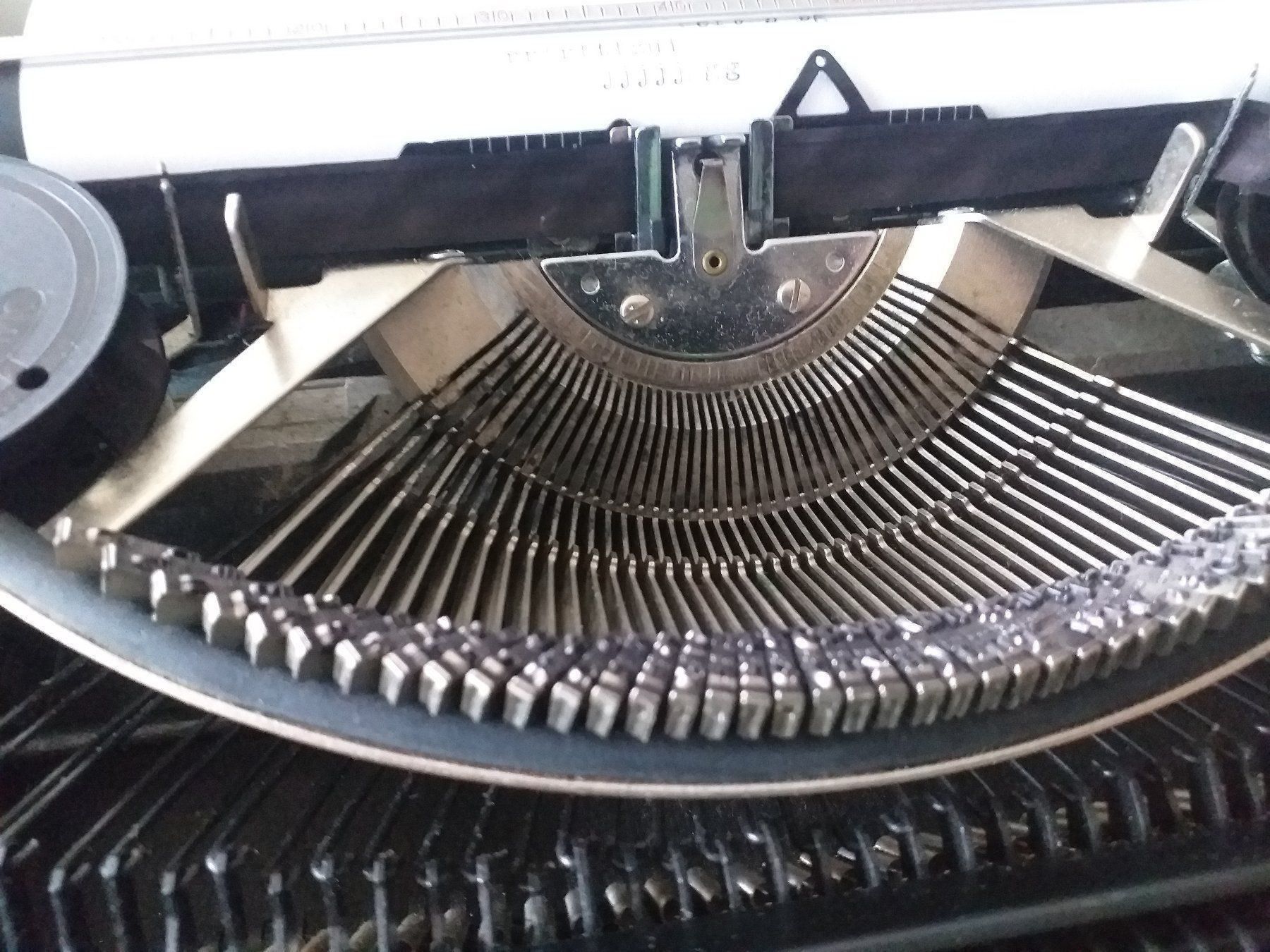 Macchine da scrivere: Antike Royal Schreibmaschine – Usato da Oberägeri venduto da 455 5