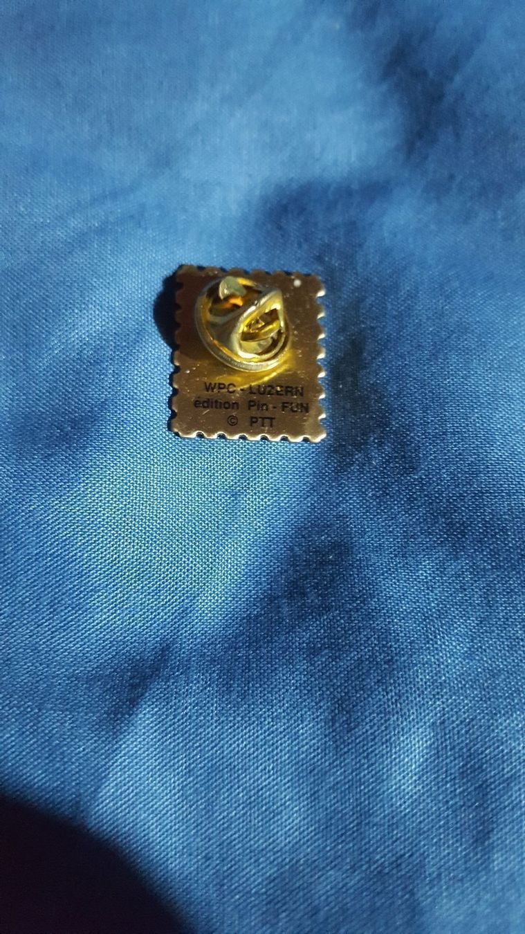 Plaquettes & Badges: Schweizer Briefmarken Pin – Neuf (Voir description) à Remetschwil par Hofiii 1