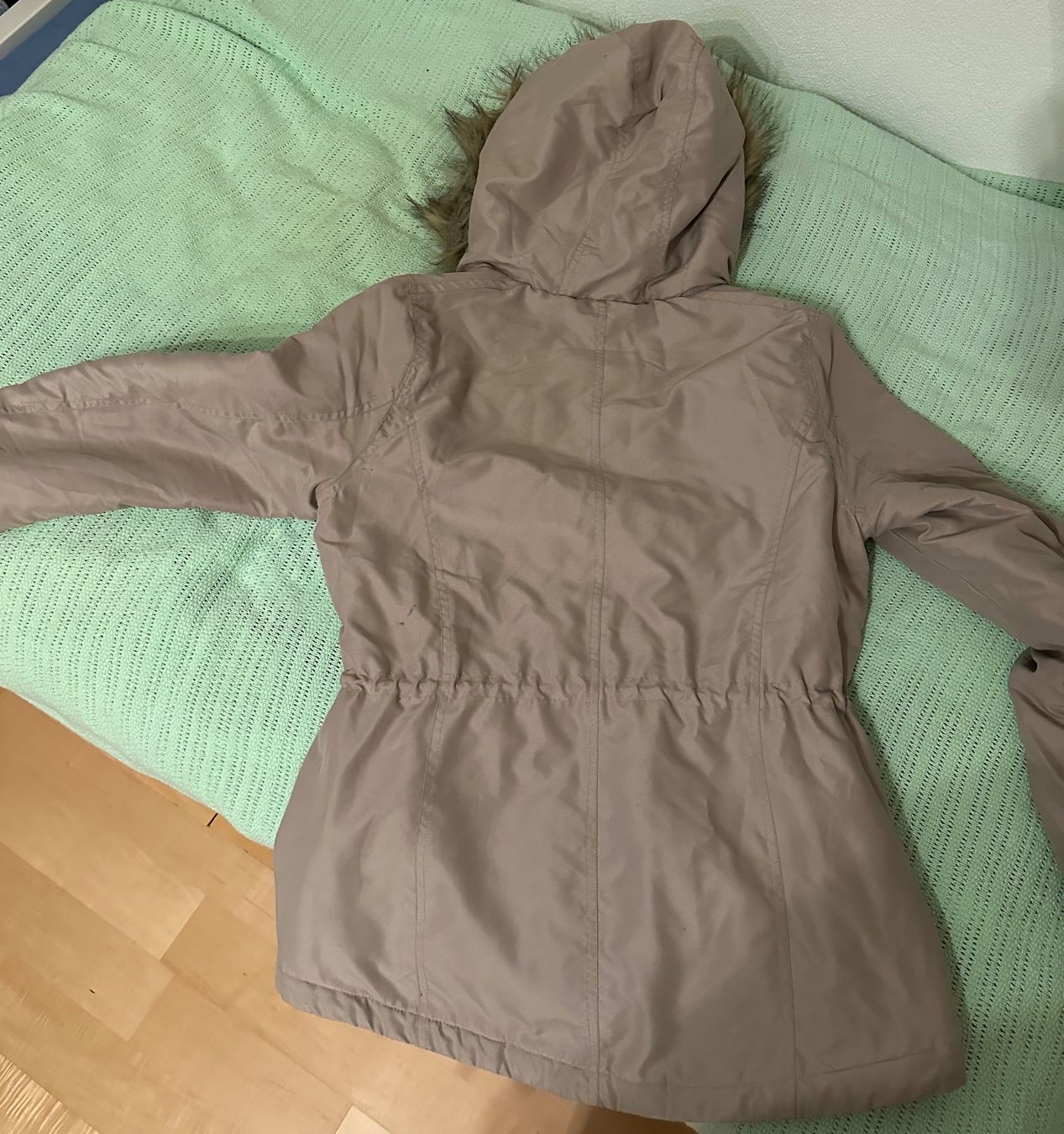 Giacche: Jacke mit Kapuze – Usato da Liestal venduto da FlomiVivi 1