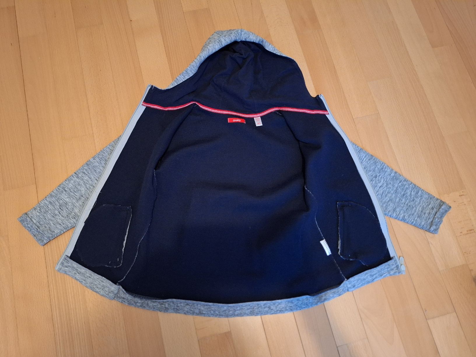 Okaidi Pullover & Sweatshirts: Jacke von Okaidi in Gr. 128 – Gebraucht aus Oberrieden von man_9tm2 2