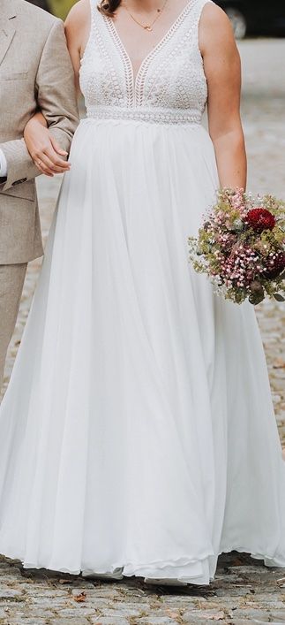 Vestiti: Hochzeitskleid Grösse 42 – Usato da Liebefeld venduto da Hilbert22