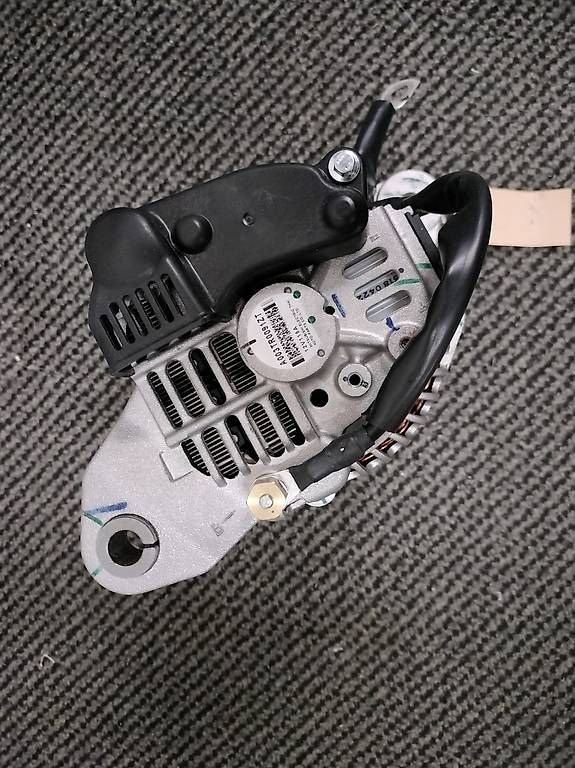 Accessori per altri veicoli: Alternator Lichtmaschine – Usato da Humlikon venduto da Frango02 3