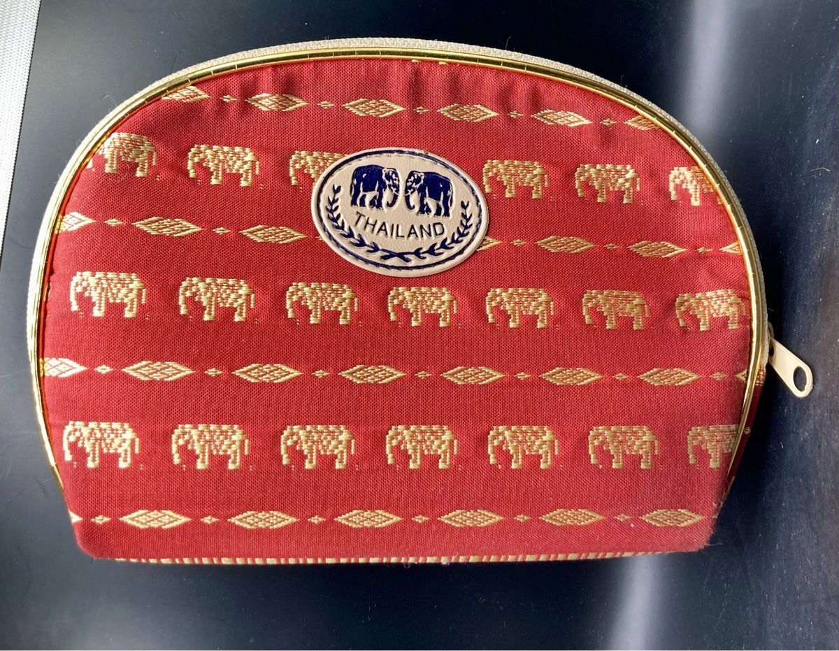 Custodie per cosmetici: Schicke Kosmetiktasche mit Elefantenmuster  – Nuovo (secondo la descrizione) da Vinelz venduto da Viewfinder84 2