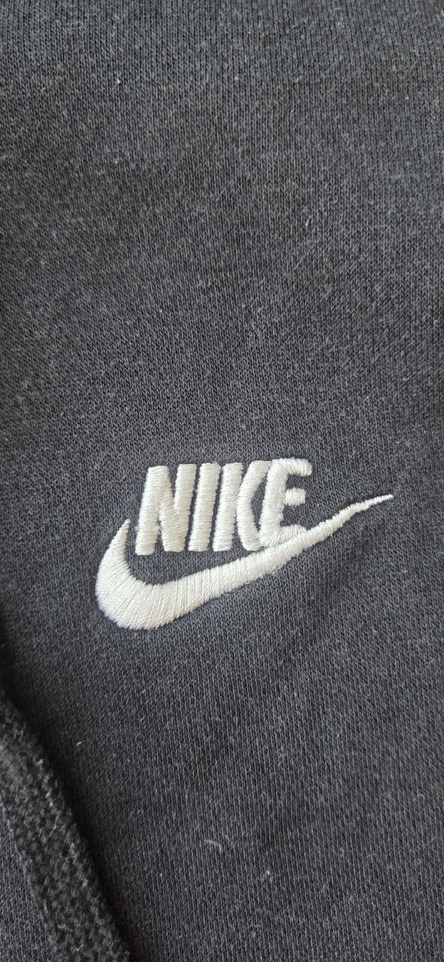 Nike Maglioni & Felpe: Nike Pullover Hoodie Schwarz Groesse XS – Usato da Kaltbrunn venduto da BarbaraR 2