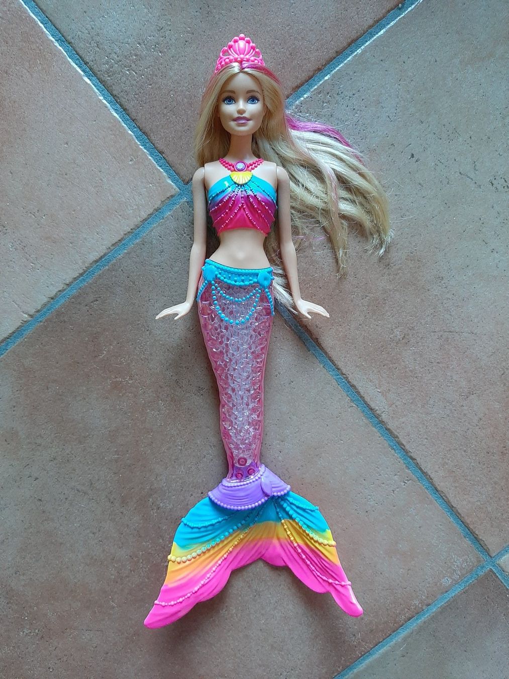 Bambole: Barbie Sirena Arcobaleno – Usato da Brissago venduto da lucabell
