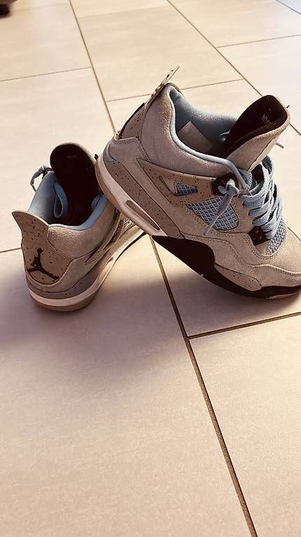 Jordan Herrenschuhe: Air Jordan 4 Retro – Gebraucht aus Bedano von igrino59 2