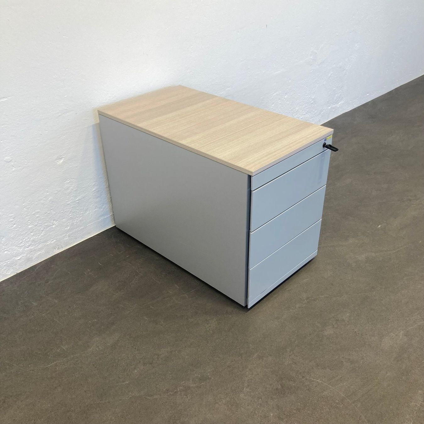 Banconi: Steelcase IMPLICIT Roll-Korpus 4 Schubladen – Usato da Schönenwerd venduto da mcofficeshop 2