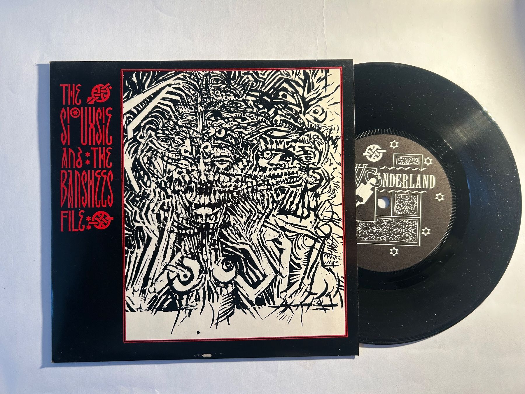 Dischi in vinile: Siouxsie and the Banshees - 1983 - 7" Single – Usato da La Chaux-de-Fonds venduto da jacq_LaTsch0