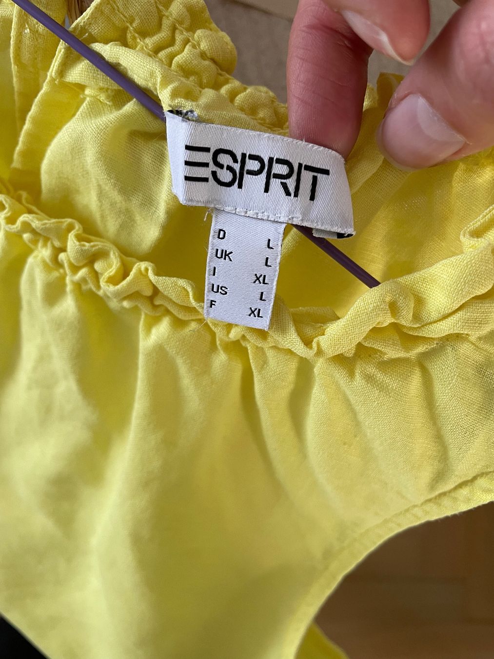 Esprit Top: Top Esprit taglia L – Usato da Genève venduto da sca_j5cs 1
