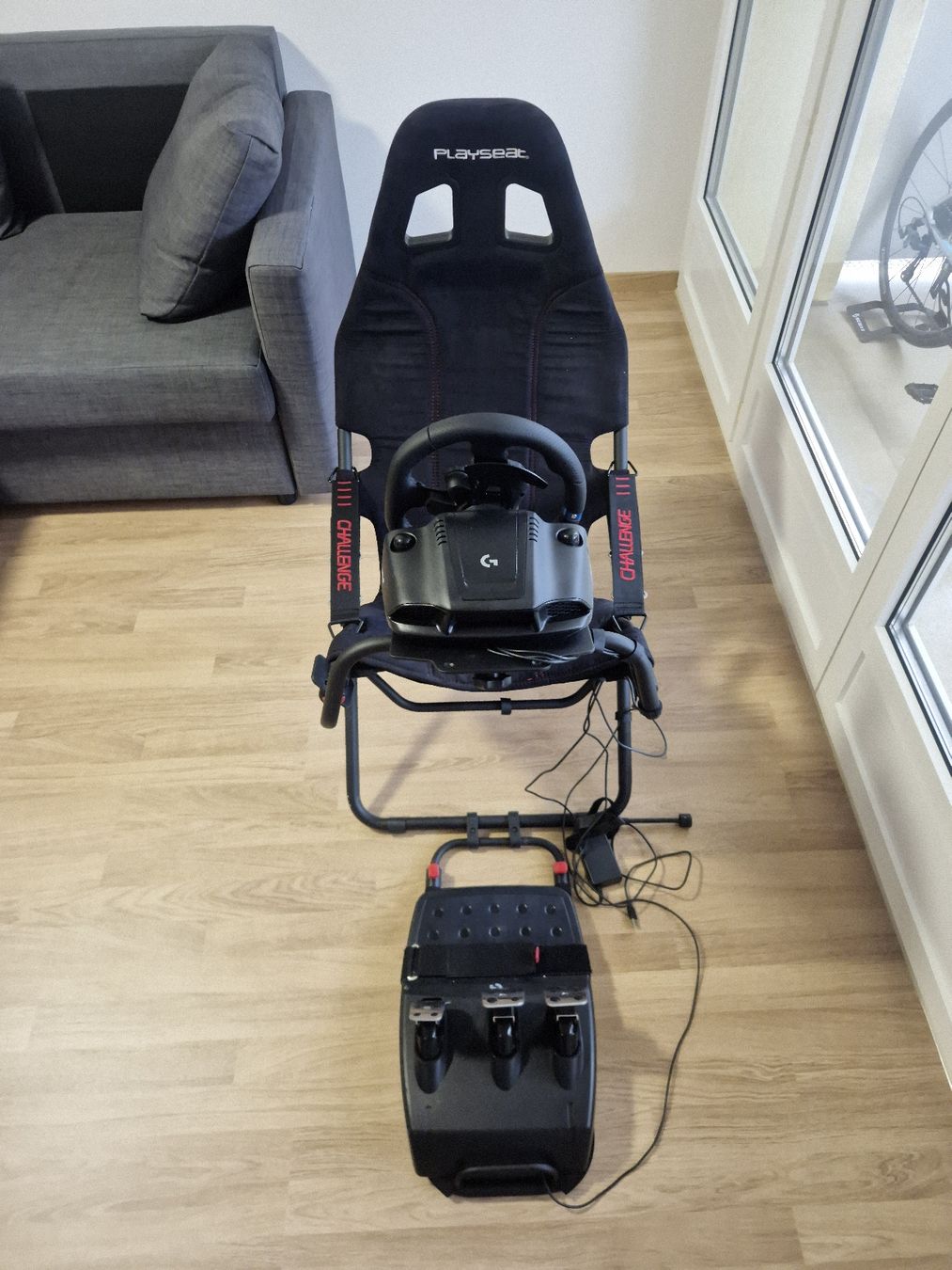 Logitech Controller: Playseat Challenge + Lenkrad und Pedal Logitech G923 – Nuovo (secondo la descrizione) da Dübendorf venduto da daton93 1