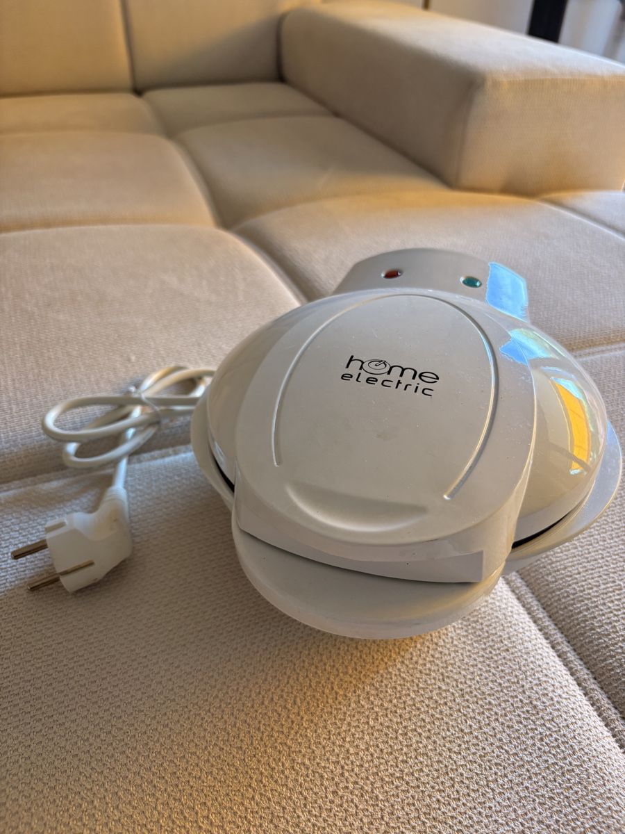 Elettrodomestici da cucina: Home Electric Donut Maker 7fach Weiss gebraucht – Usato da Kriens venduto da dajaxoxo
