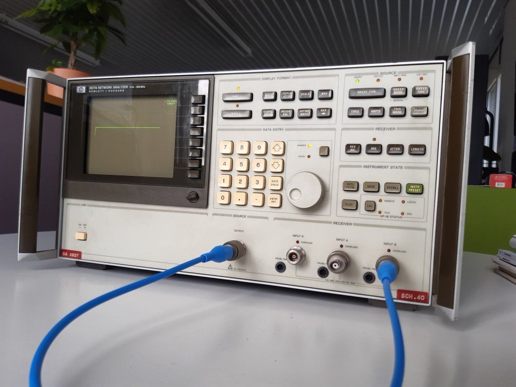 Hewlett Packard Messen: HP 3577A Network Analyzer – Gebraucht aus Wil SG von Sonotronex