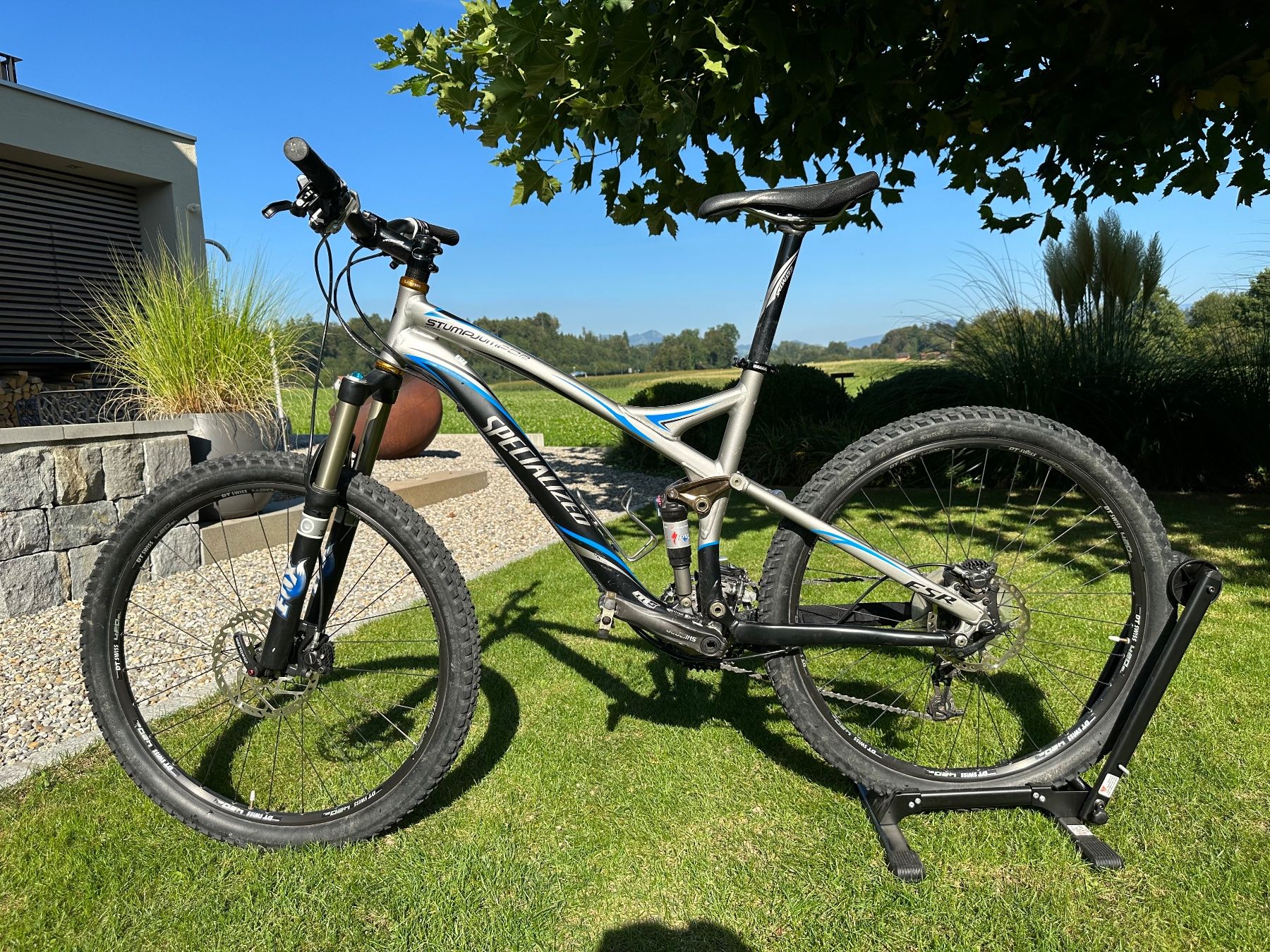 Specialized Velos: Specialized Stumpjumper FSR Comp Bike – Gebraucht aus Jona von