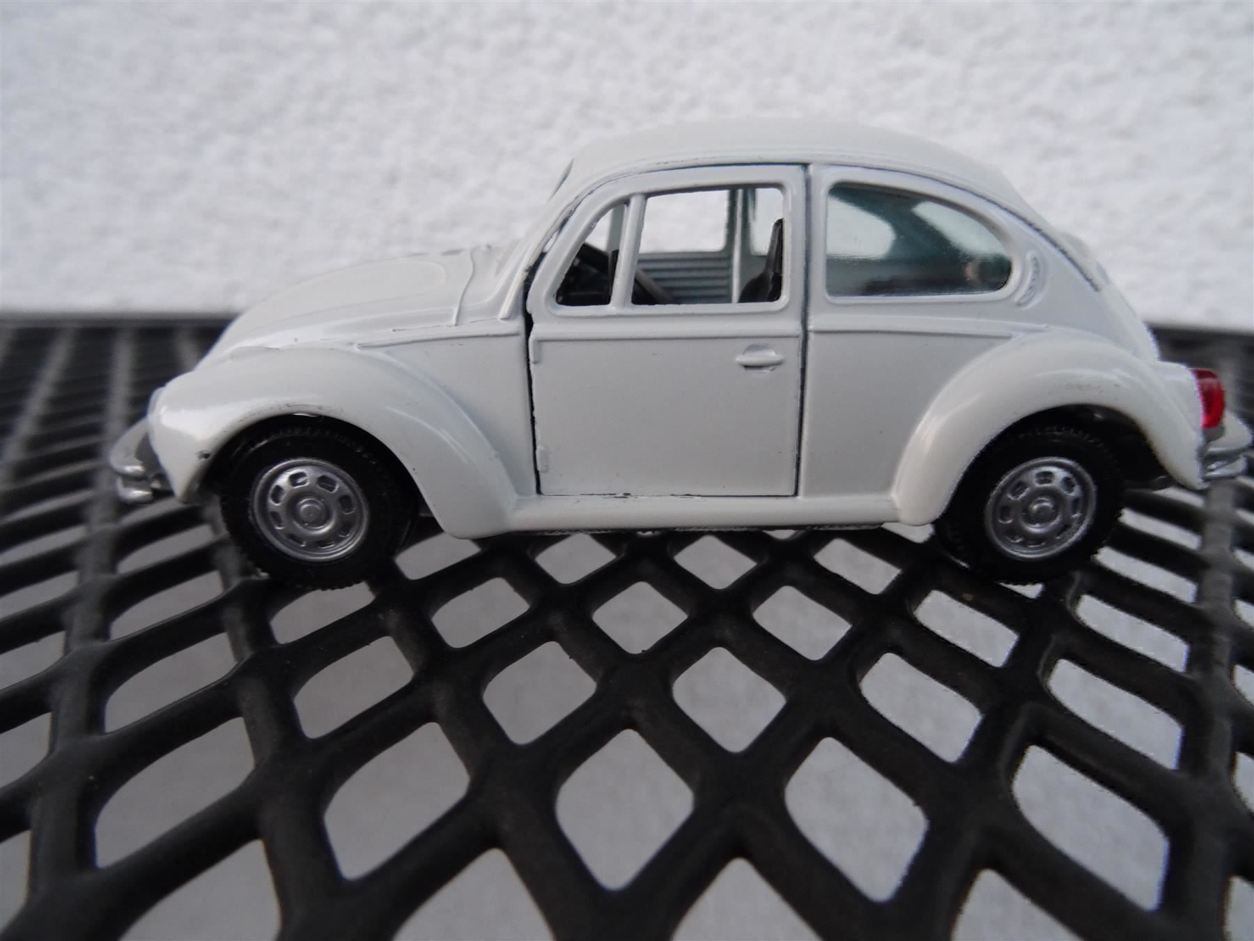 Gama Modellini d'auto: VW Käfer GAMA mini Präzisionsmodelle – Nuovo (secondo la descrizione) da Lupfig venduto da Hubi64 1