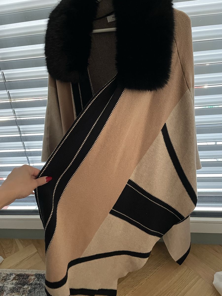 Altro in Moda donna: Schicker Damen-Cape mit Kunstfellkragen – Nuovo (secondo la descrizione) da Fahrweid venduto da jelena.pavlovic 1