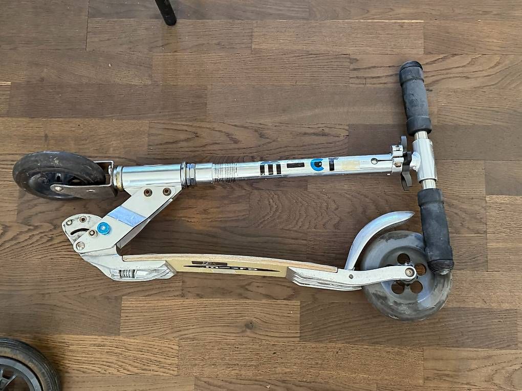 Micro Kickboard: Micro Flex Scooter  klappbar, höhenverstellbar – Gebraucht aus Zürich von Dave3939