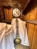 Wanduhr Moret mit Lyra Pendel / Messing antik