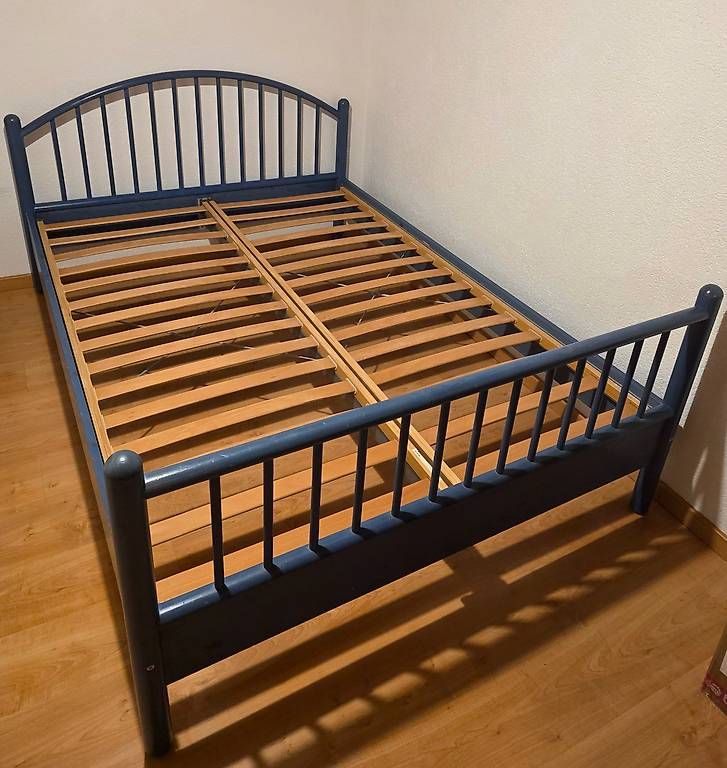 Letti: Lit en bois 140 x 200 complet – Usato da La Cure venduto da Swiss_glider 1