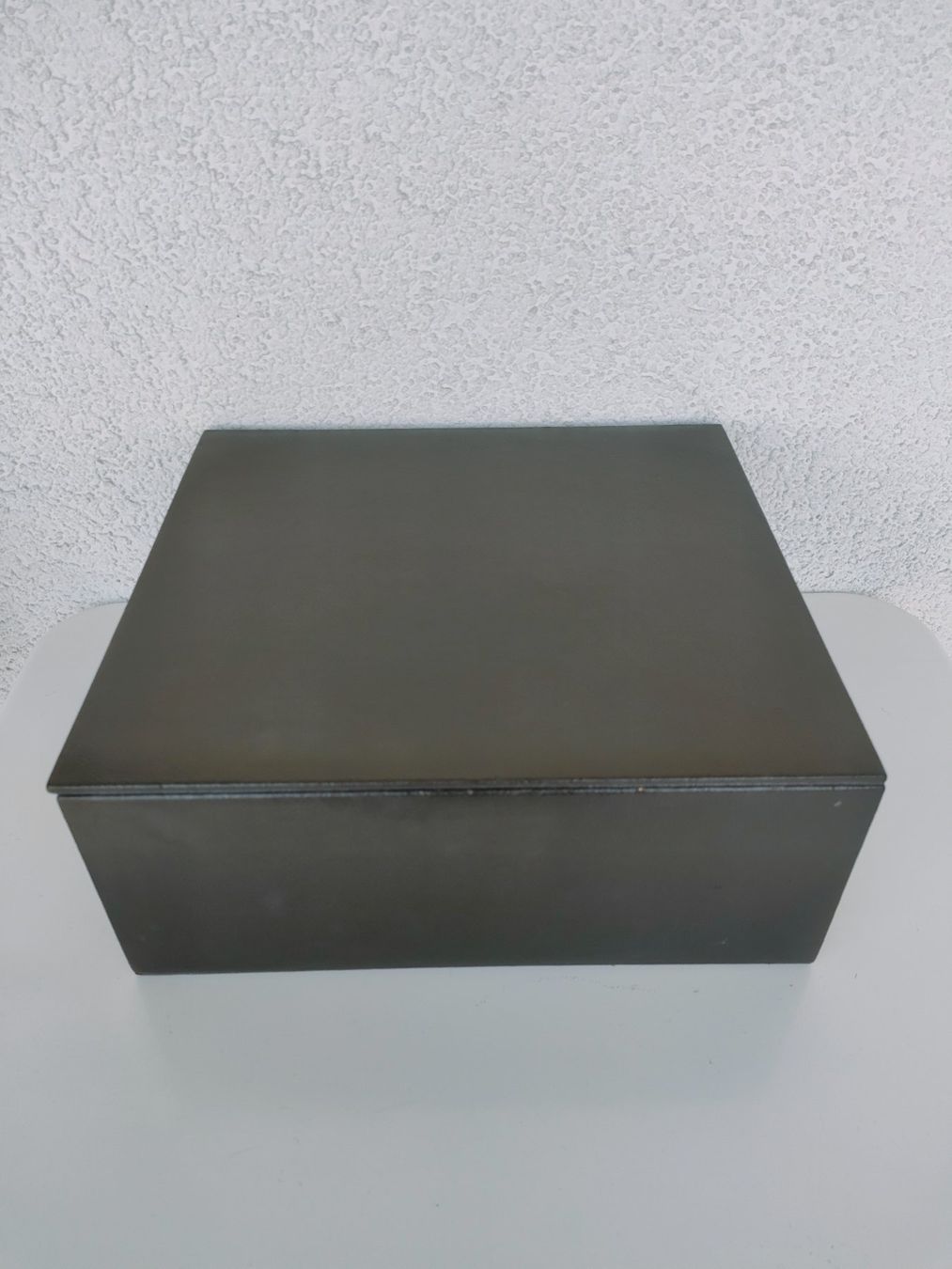 Pots: Schwarzer Kunstlederbox Maxim World – D'occasion à Dietikon par Branquinha1981