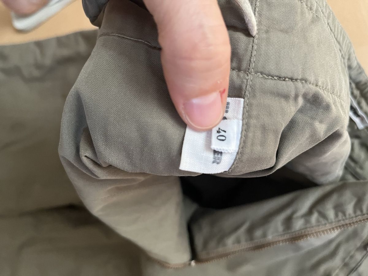 Jil Sander Pantaloni: Jil Sander Cargo Hose Damen Grösse 40 Khaki  – Usato da Zürich venduto da Milepe15 2