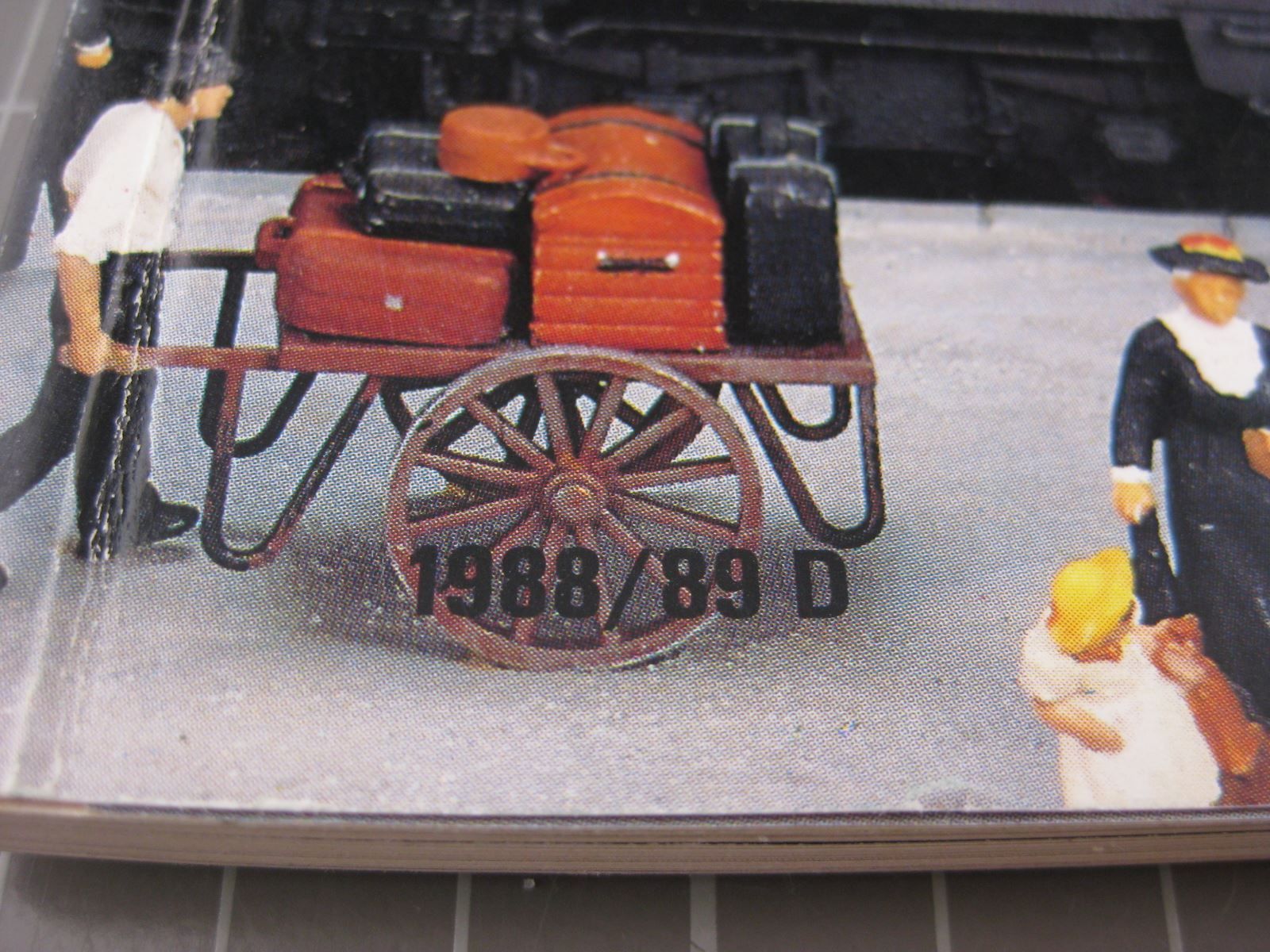 Märklin Modellini di ferrovie: Märklin Katalog 1988/89 D plus Prospekt – Usato da Malters venduto da Marosko 1
