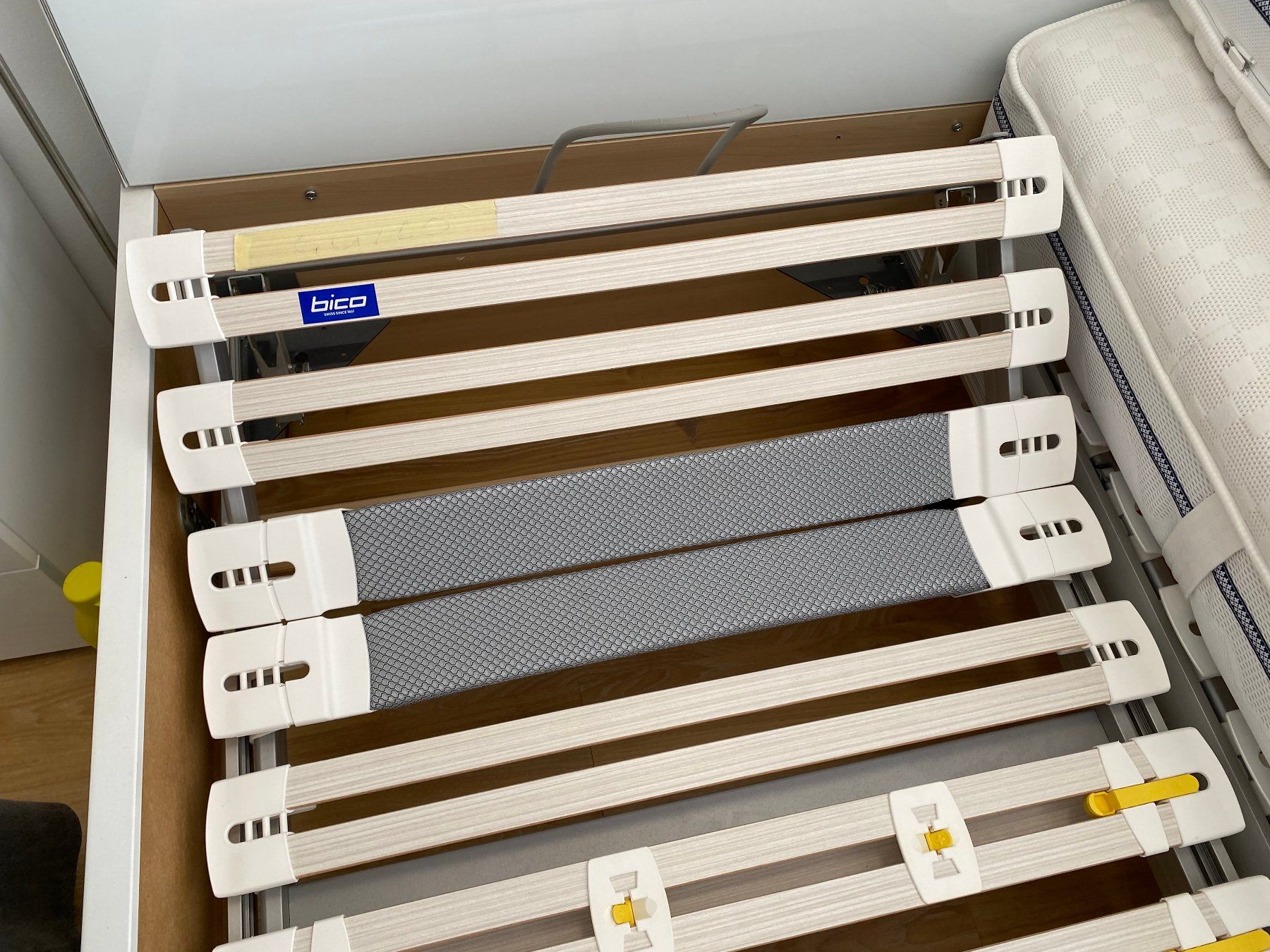 Bico Letti: Bett 180 X 200 cm mit BICO-Lattenrost und 2 Matratzen – Usato da Klingnau venduto da hermes011 4