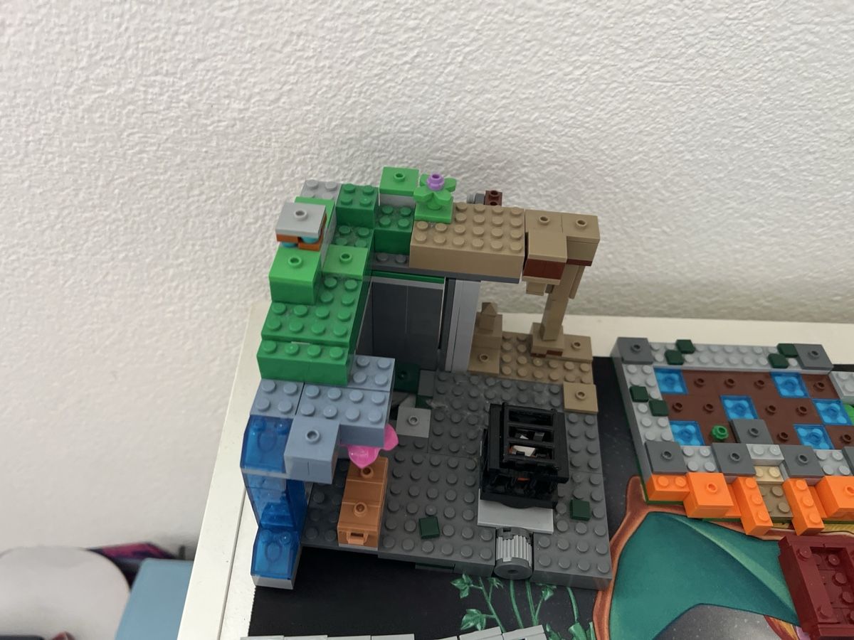 Lego Giocattoli: Lego Minecraft Eisemgolem Höhle & Hexe Garten – Usato da Villmergen venduto da rob_n572 1
