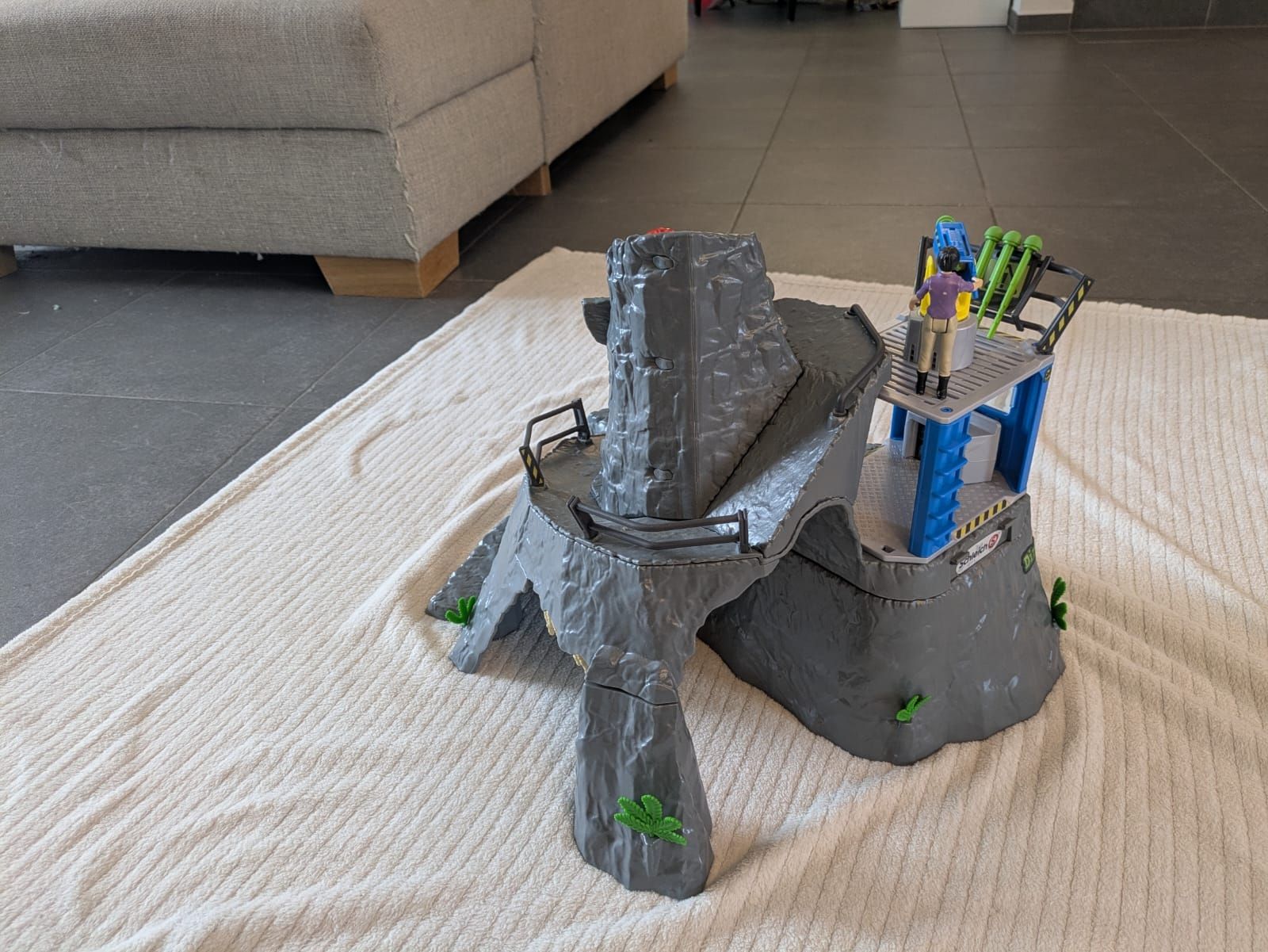 Schleich Giocattoli: Grosse Vulkan-Expedition von Schleich  – Usato da Schwerzenbach venduto da masaha 2