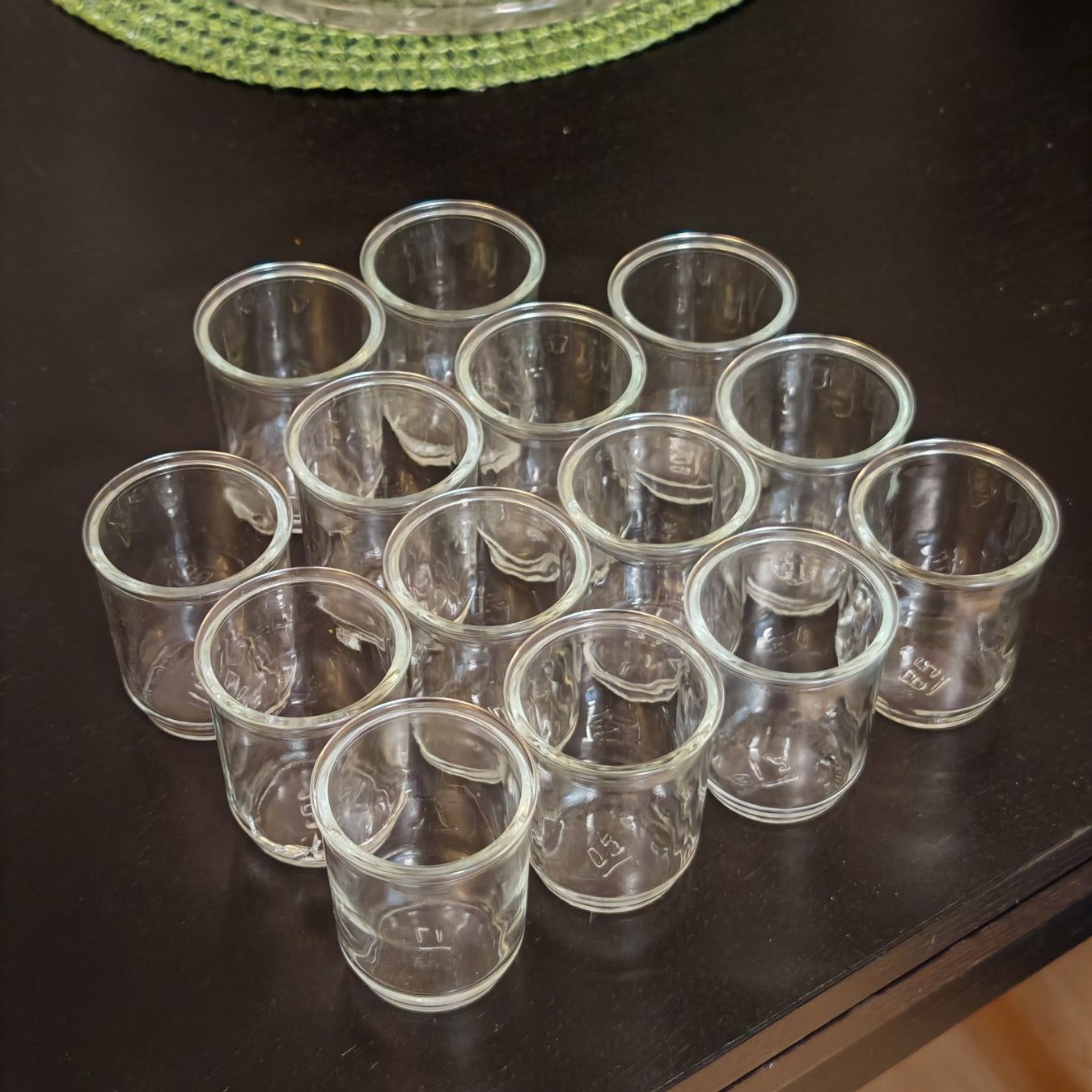 Bicchieri: 14x Dessertgläser / Mousse-Gläser identische Form – Usato da Ehrendingen venduto da Drystara