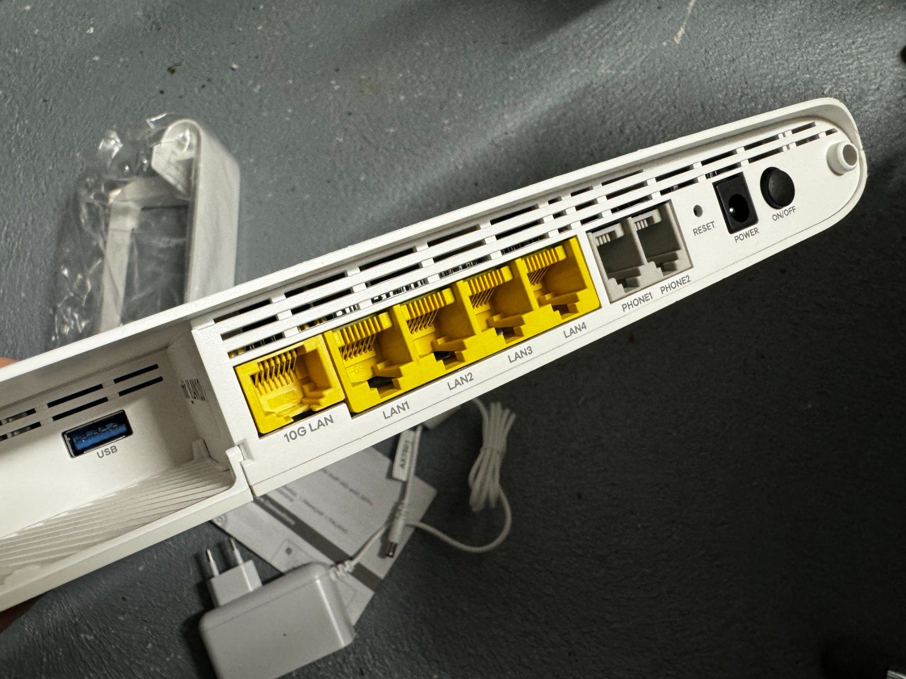 Zyxel Modems & Router: Zyxel AX7501-B0 XGSPON 10GBit Router – Gebraucht aus Kaltbrunn von Kirill2 1