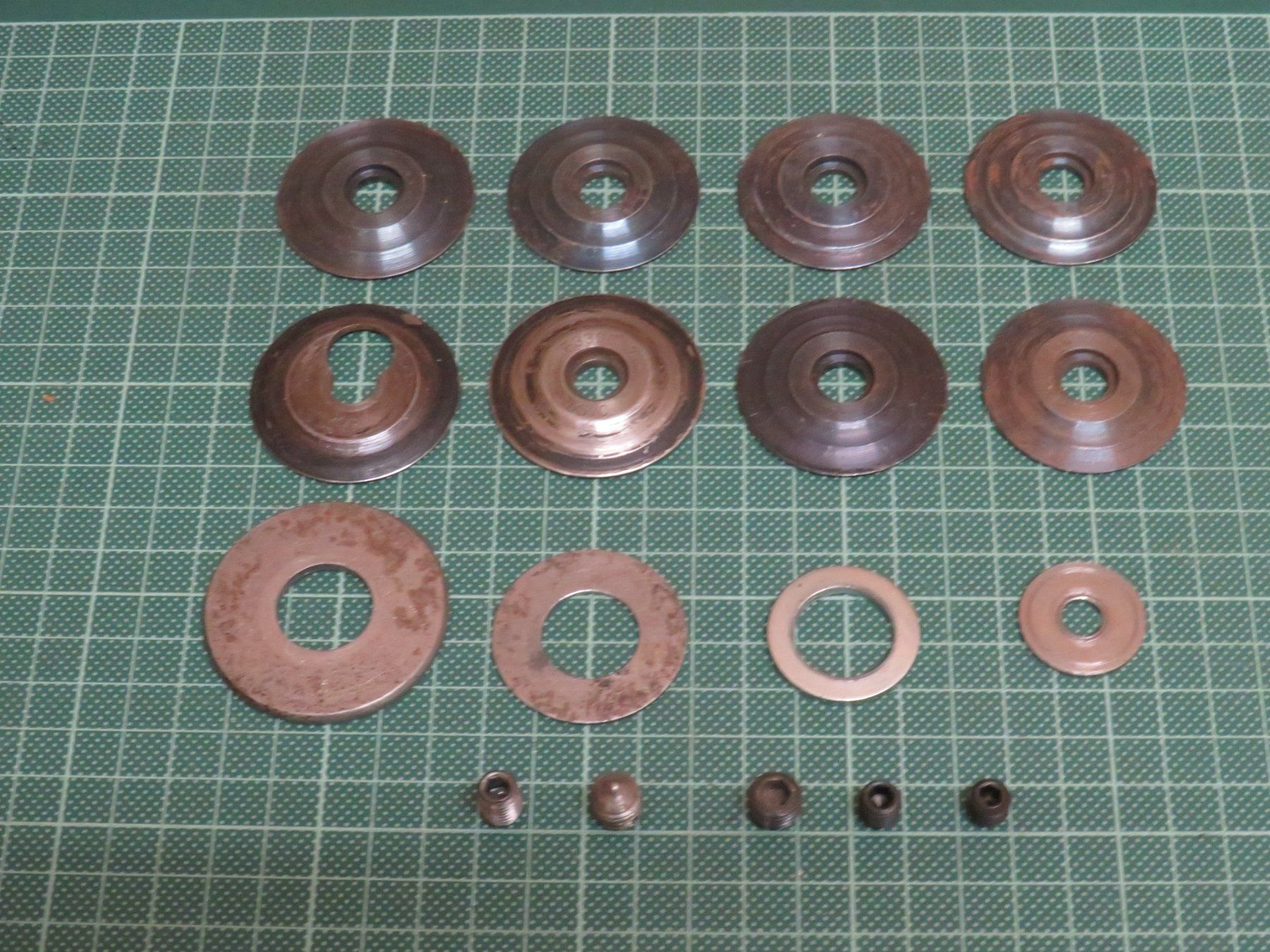 Tutti gli attrezzi: Leather Spare Cutting Wheels used – Usato da Elsau venduto da MANWITHVAN