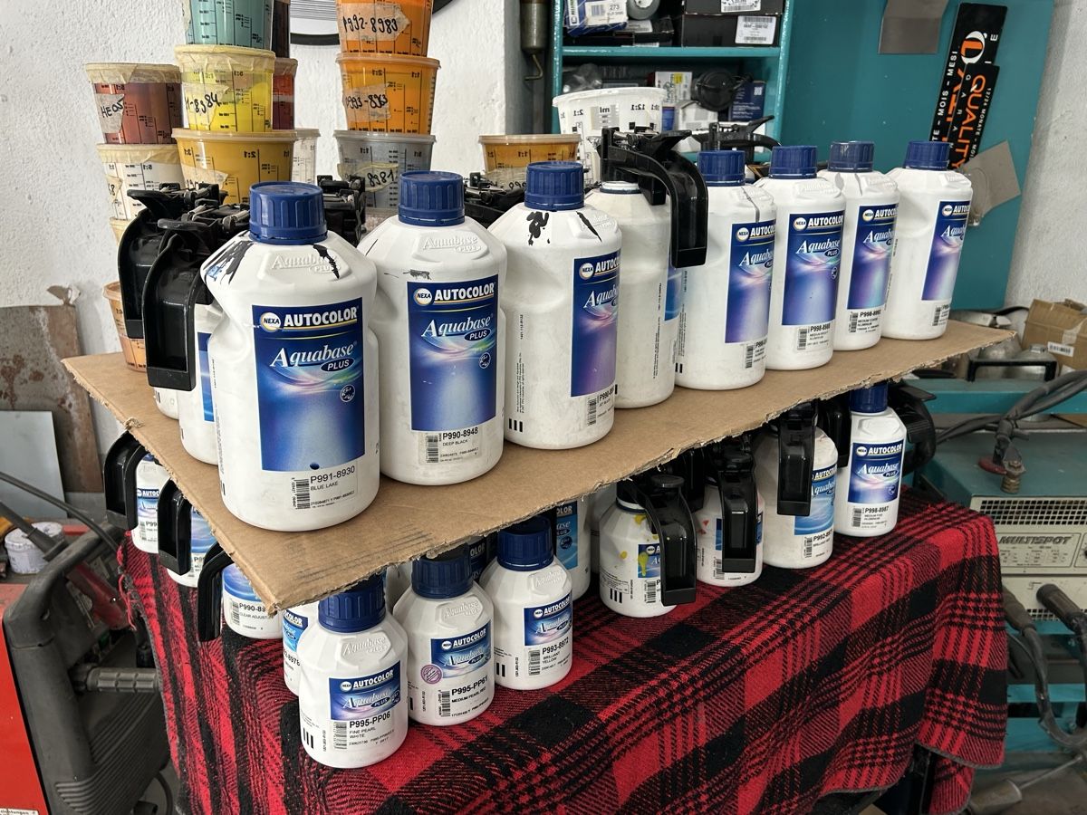 Colori: Peinture nexa Autocolor Aqua basse – Usato da buttes venduto da Llionel