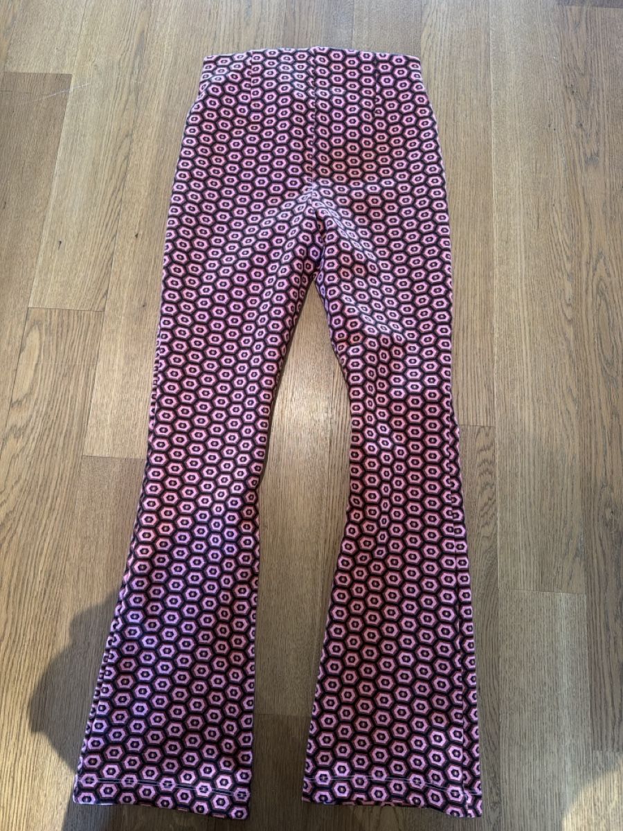 Zara Hosen: Modern elastic pants Zara – Neu (gemäss Beschreibung) aus Hausen AG von nik_9sg2 2