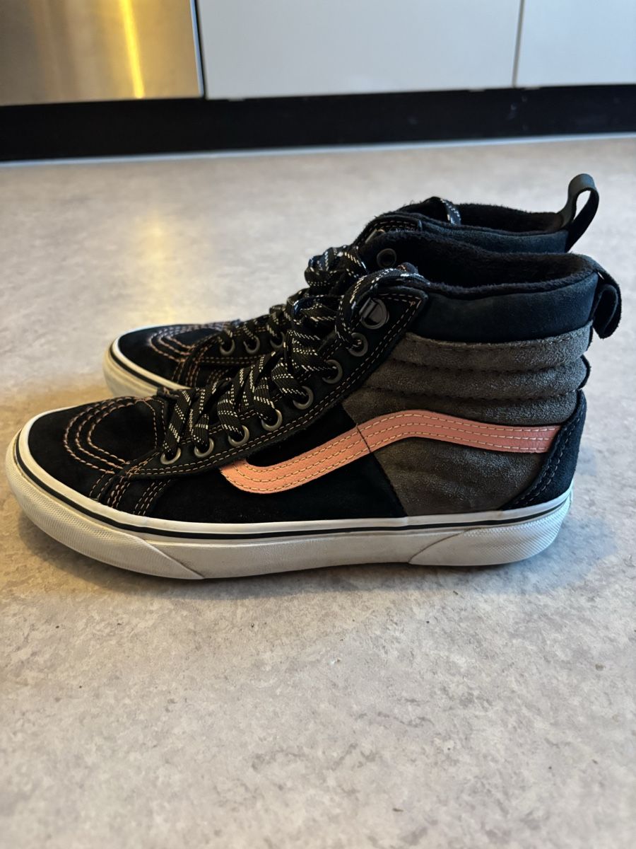 Scarpe da donna: Vans (Winter) – Usato da Winterthur venduto da Mia.27 1